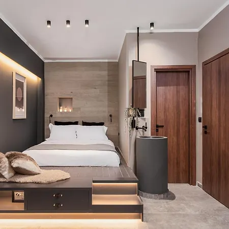 Gm Luxury Apartment Kalavryta