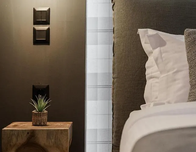 Gm Luxury アパート